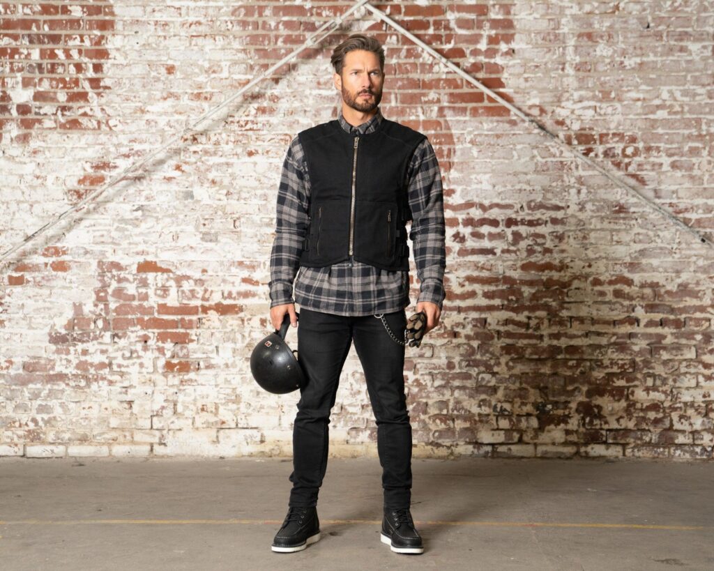 A Beginner's Men Guide To A Stylish Motorcycle Attire - Lifeyet